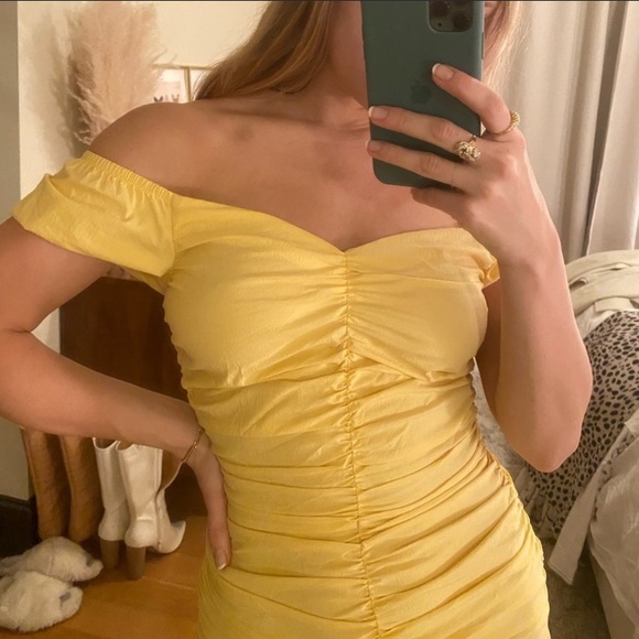 Zara yellow ruched dress - Picture 6 of 9